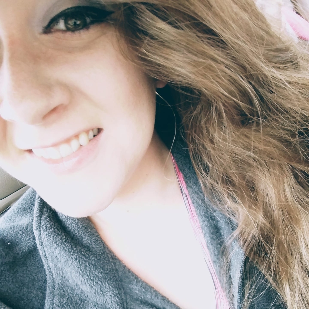 Meet your Posher, Holly